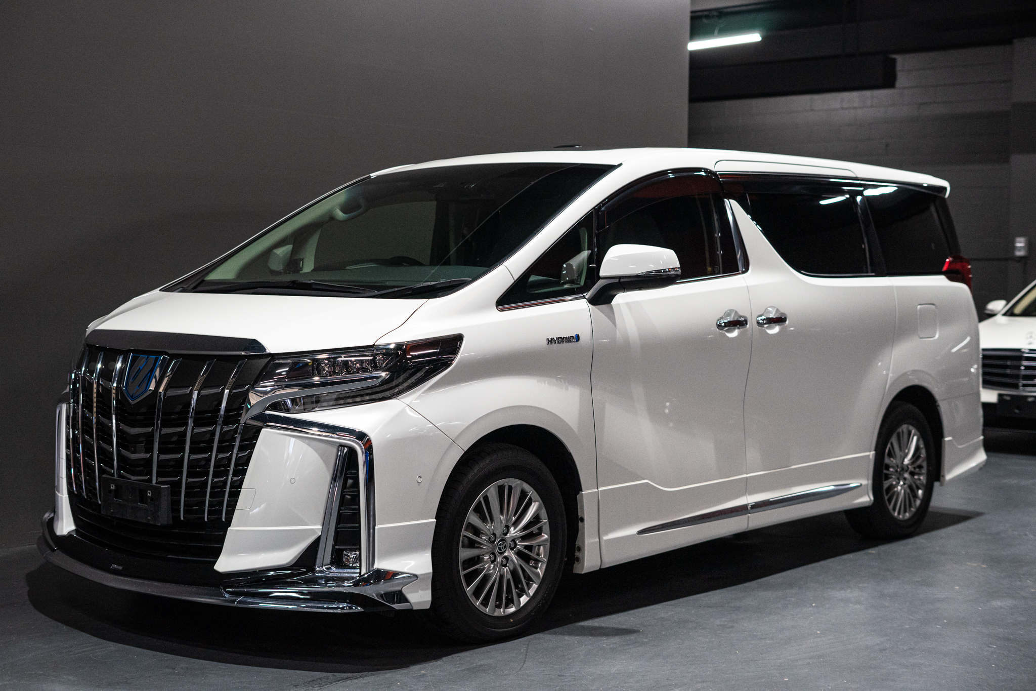 2022 Toyota Alphard Hybrid Infinite Motors